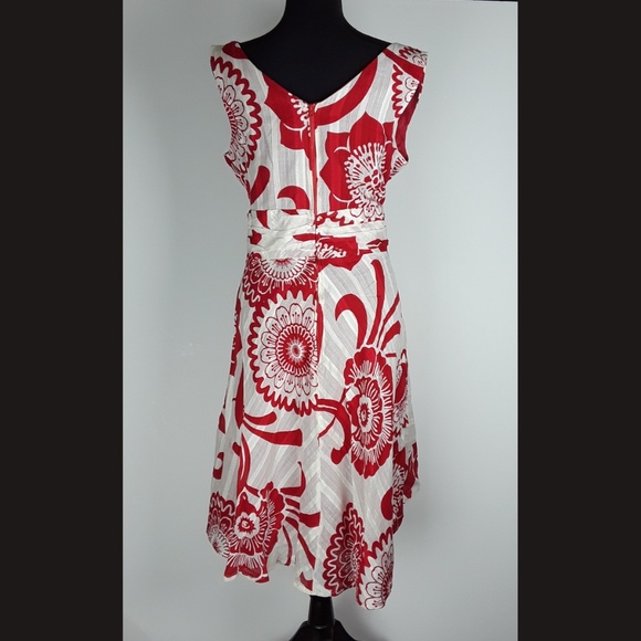 RED DRESS RUN !!!!Amanda Lane Red & White Floral Retro Dress - Picture 2 of 6